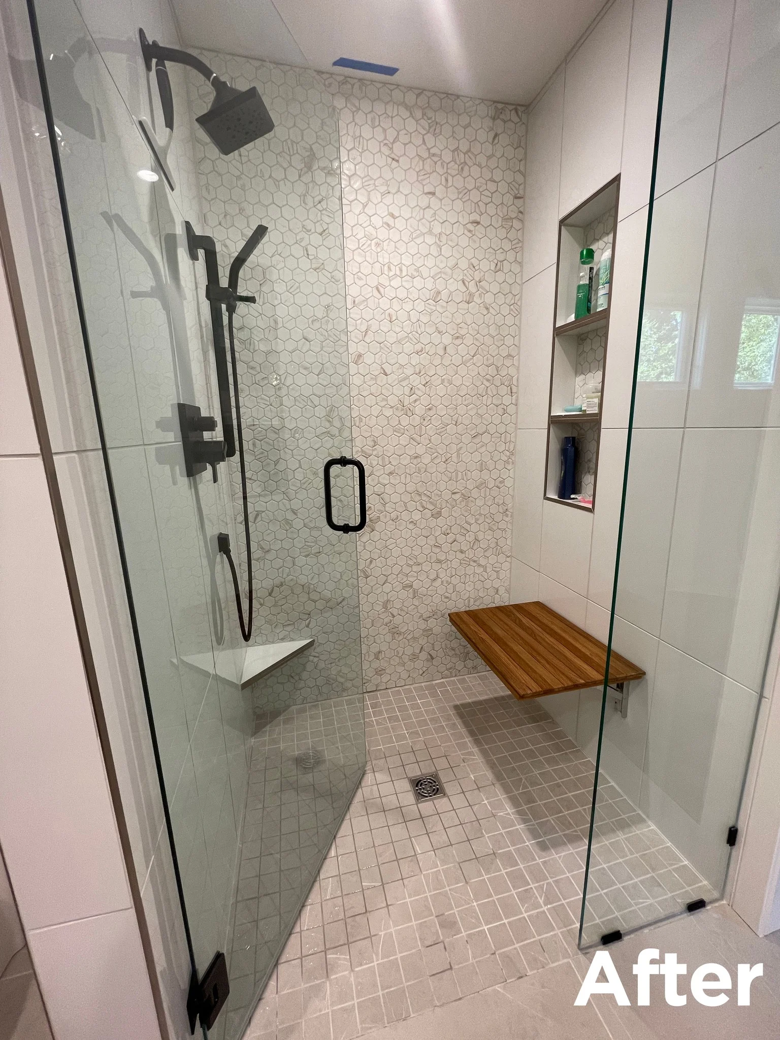 Custom Walk-in Shower Installation in Kansas City Bathroom